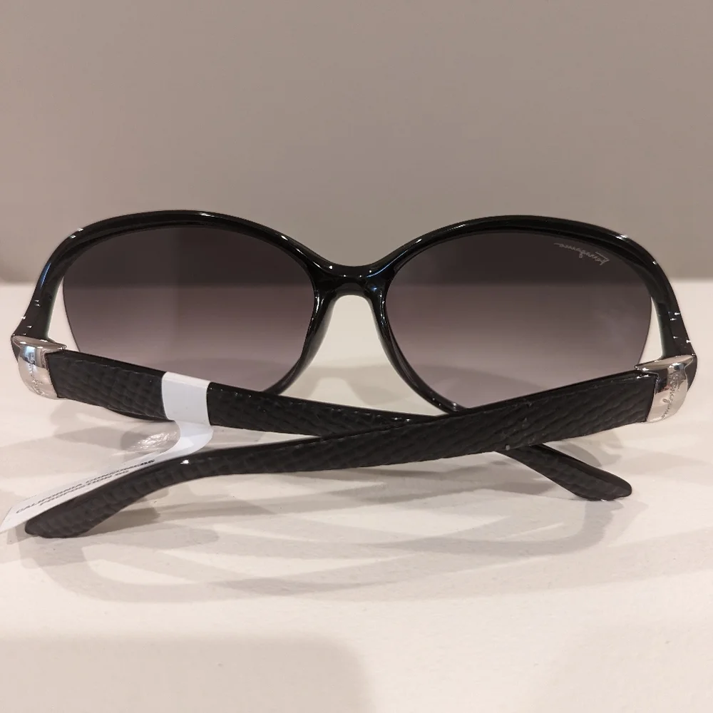 🕶️ Salvatore Ferragamo Sunglass - Picture 2 of 7